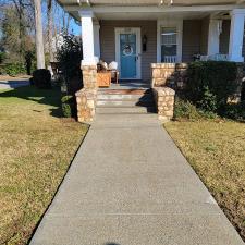 House and Sidewalk Washing in Simpsonville, SC 1
